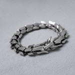 Homme personnalité dominant quille bracelet de mode ins niche design haut de gamme sens punk tendance ne perd pas de couleur accessoires