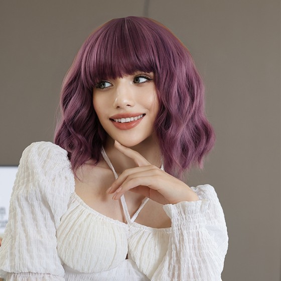Violet perruque femme tous les jours qi frange cheveux courts et bouclés fibre chimique haute température soie full headset perruque